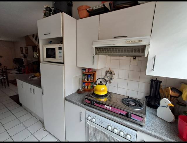 2 BEDROOM DUPLEX RENTED IN THREE RIVERS
